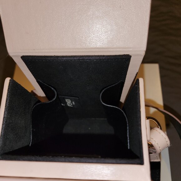 FENDI 2021 Runway, Pink, Vertical Box Bag - Picture 4 of 7